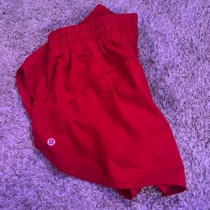red lululemon track that shorts/ 3in size 6